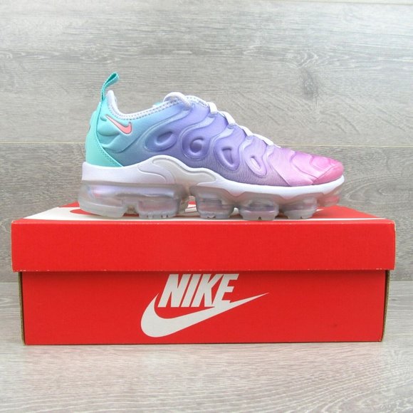 Nike Air Vapormax Plus Pastel Women's Size 7 Athletic Shoes NEW - Picture 2 of 12